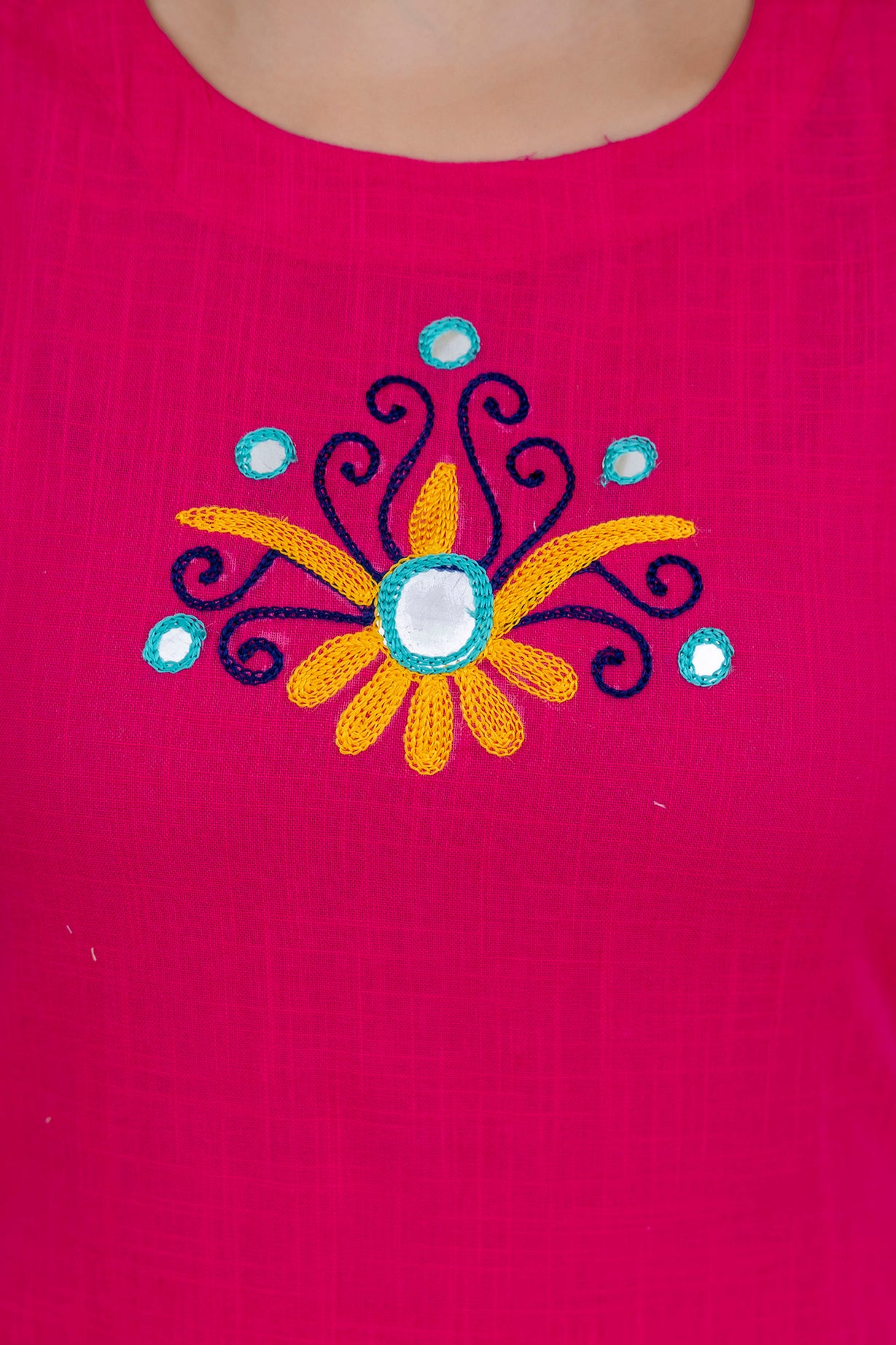 Pink embroidery sleeveless kurta pant set
