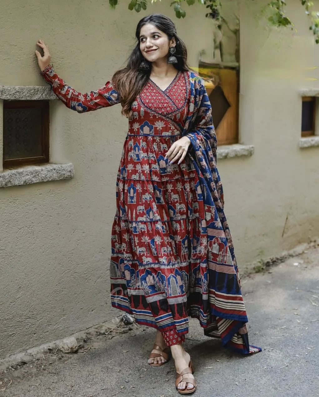 NAVY BLUE - MAROON COTTON FLARED ANARKALI SUIT NAVY BLUE - MAROON COTTON FLARED ANARKALI SUIT