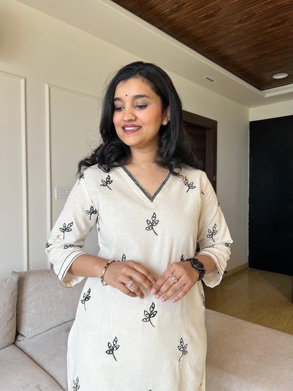 Sutra Minimal Embroidery Pant Set