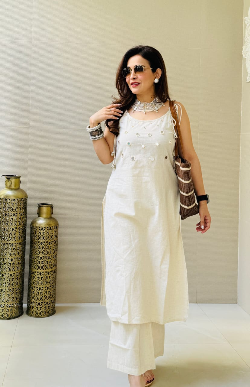 Gleam Hand Mirror Kurta Set