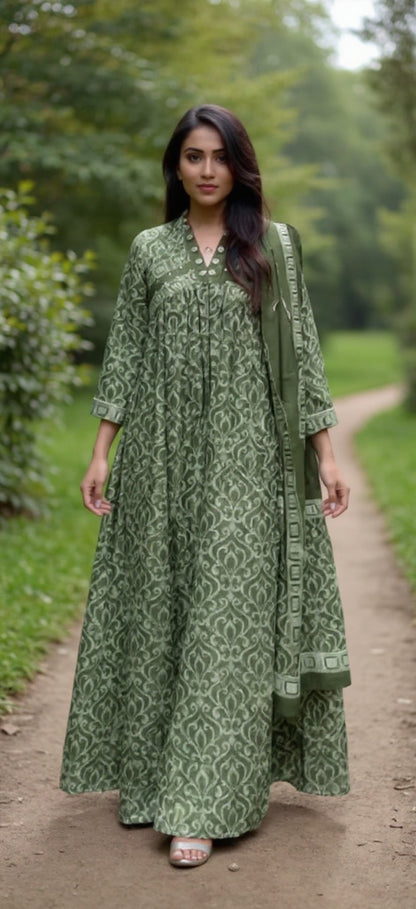 anarkali kurta pant or dupatta  set with original mirror work