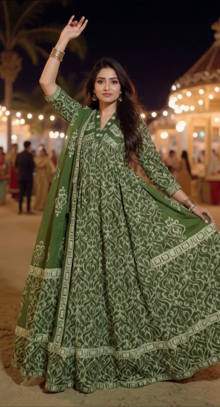 anarkali kurta pant or dupatta  set with original mirror work