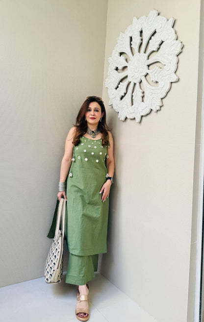 Gleam Hand Mirror Kurta Set